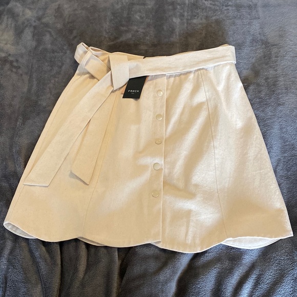 FRNCH Paris scalloped, snap-front skirt with optional tie. NWT - Picture 1 of 6
